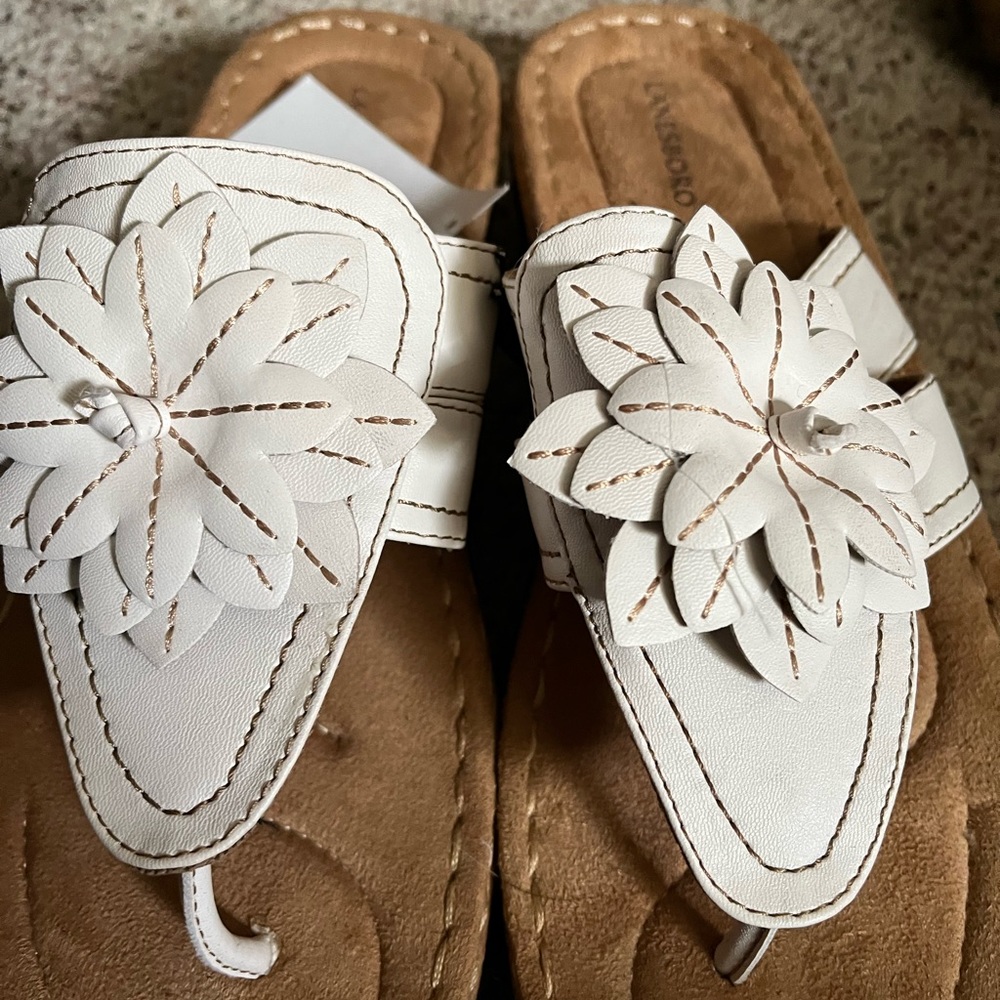 Lanesboro comfort flower Sandal